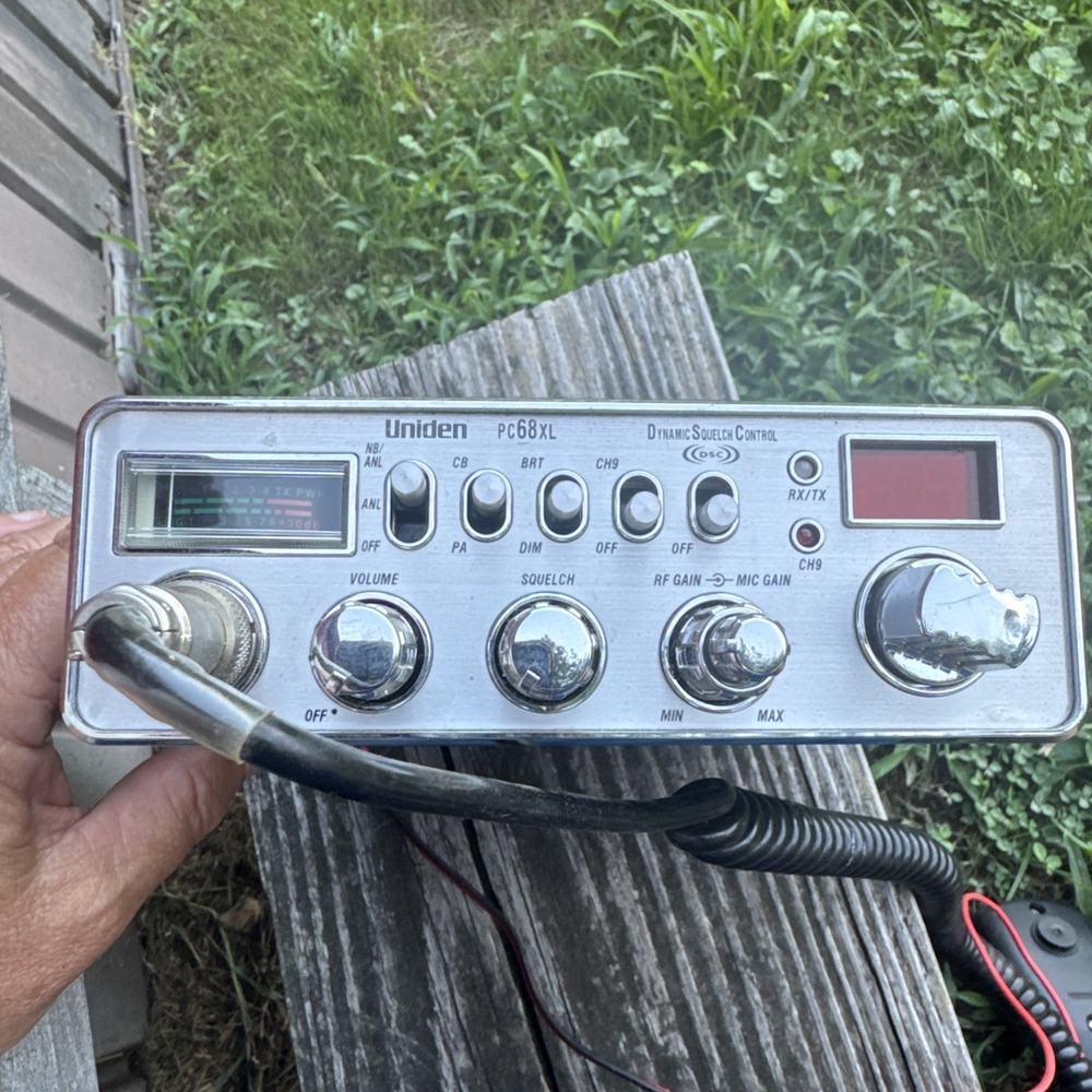 Uniden PC68XL CB Radio Untested  Has Bearcat Mic Parts Or Repair